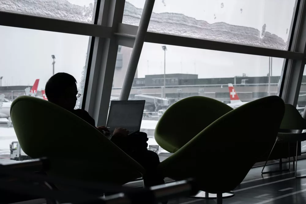 Unlocking Travel Comfort: Your Comprehensive Guide to SBI Platinum Debit Card Lounge Access